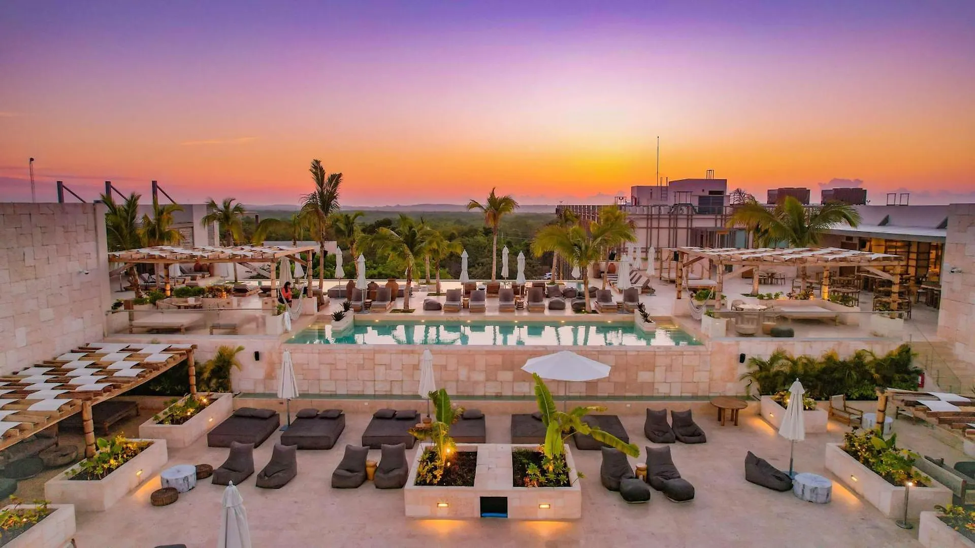 Hotel Motto By Hilton Tulum