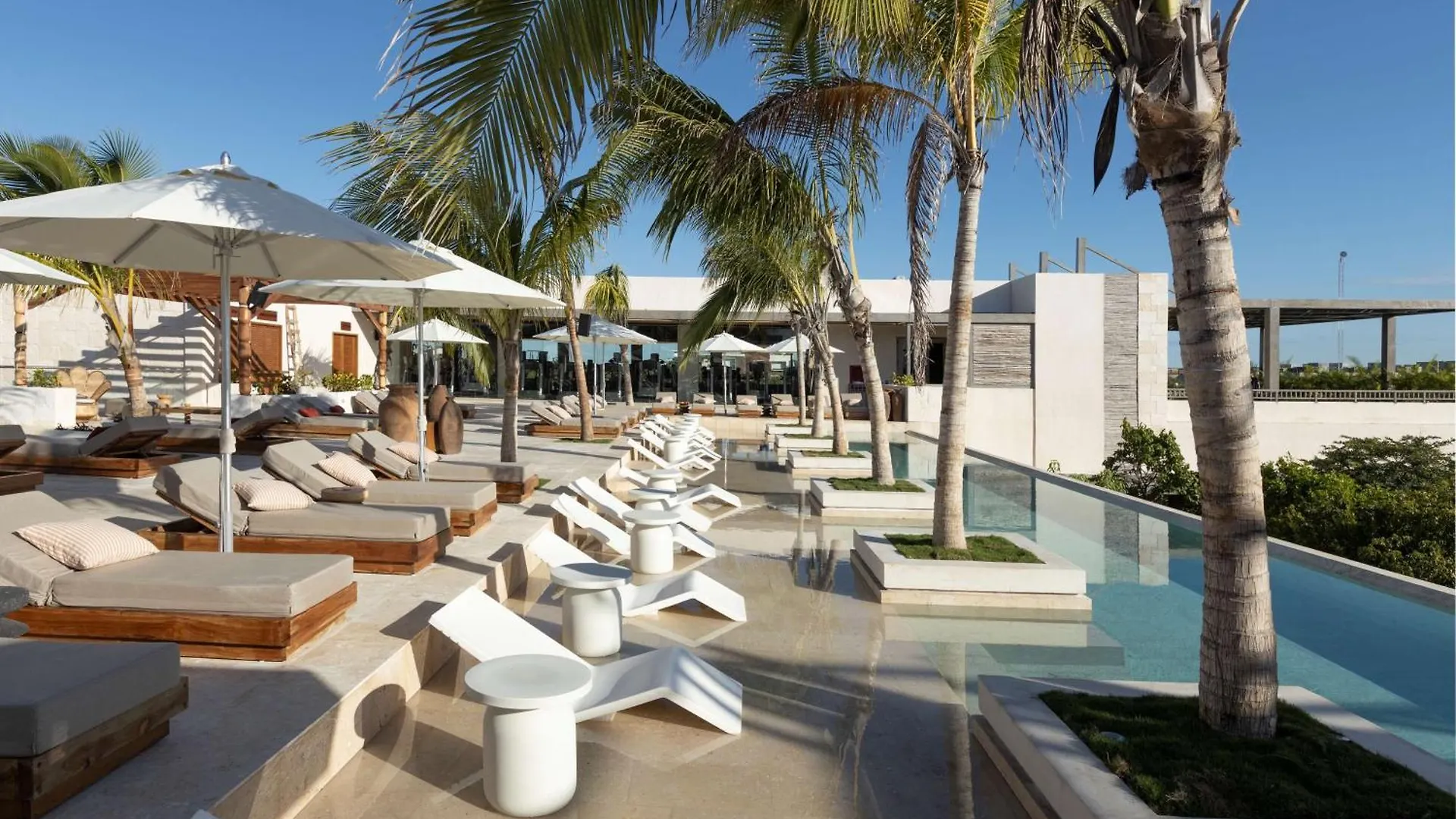 Hotel Motto By Hilton Tulum